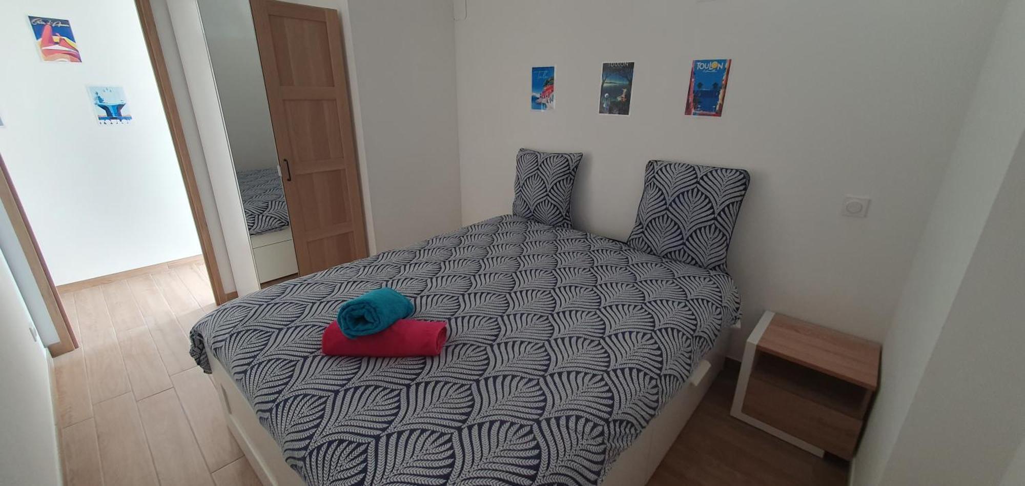 Appartement Panoramic Sea View, Walk To Train Station And Port - Vue Mer Panoramique, Gare Et Port A Pied Toulon