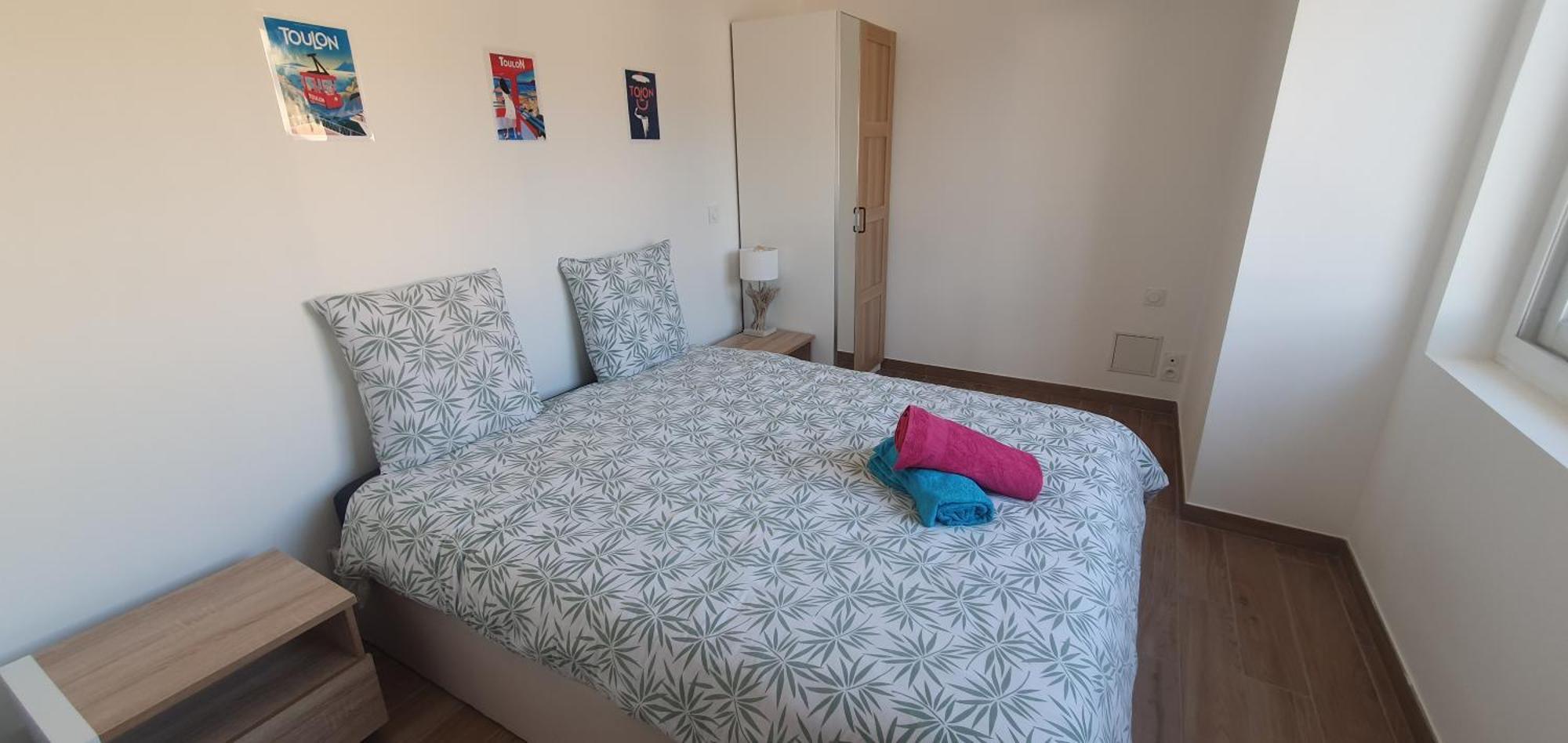 Panoramic Sea View, Walk To Train Station And Port - Vue Mer Panoramique, Gare Et Port A Pied Appartement *